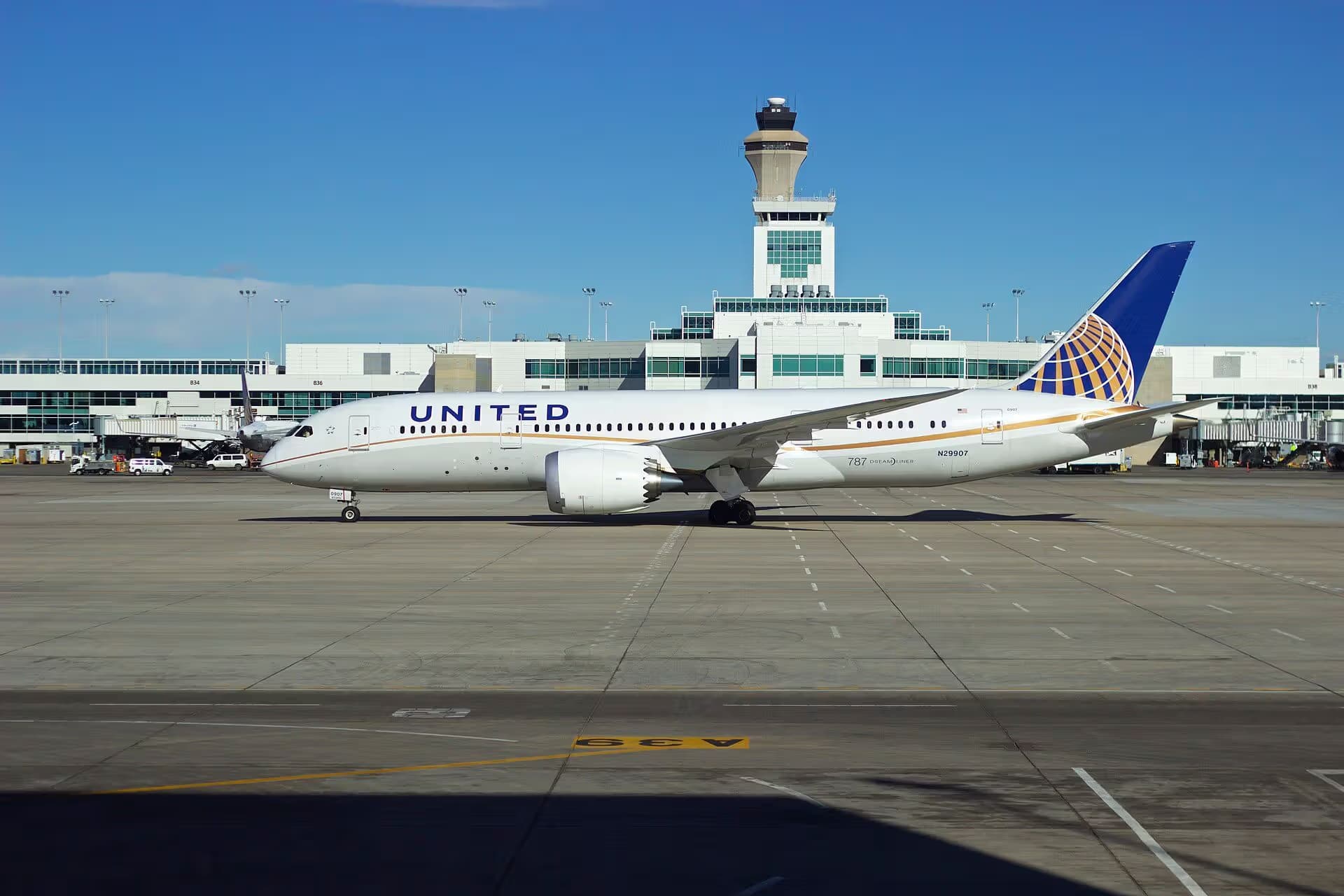 N29907 — Boeing