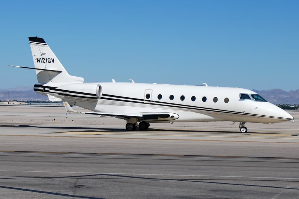 N121GV — Business jet