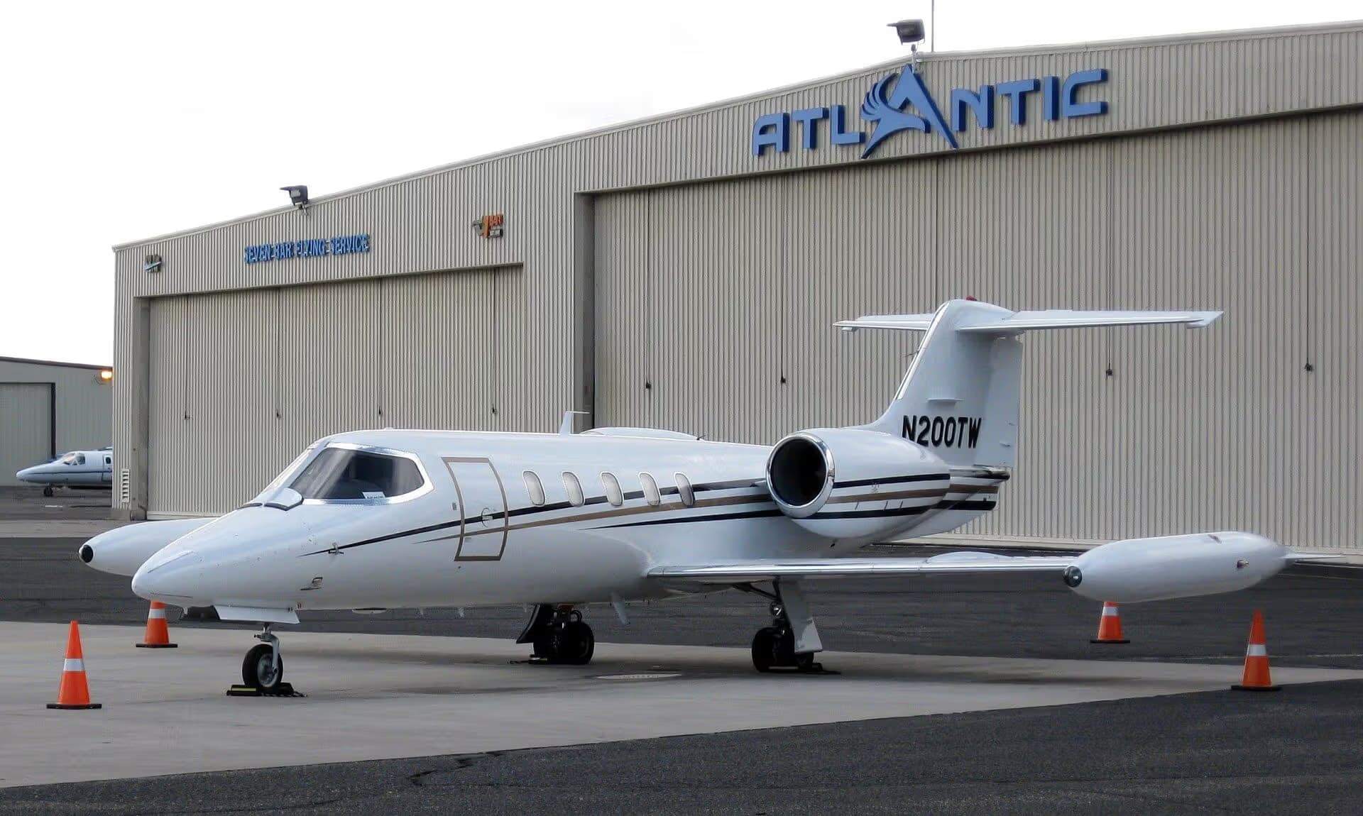 N200TW — Business jet