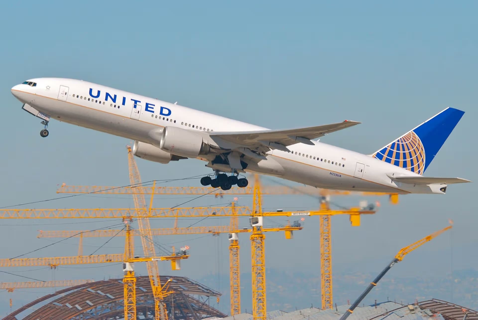 N225UA — Boeing