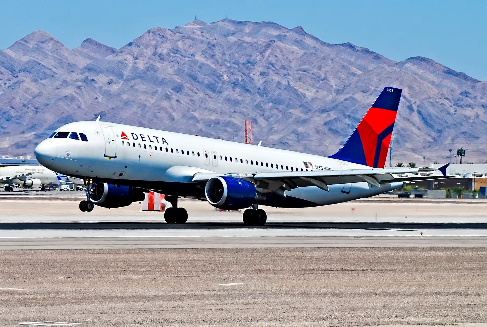 N352NW — Airbus