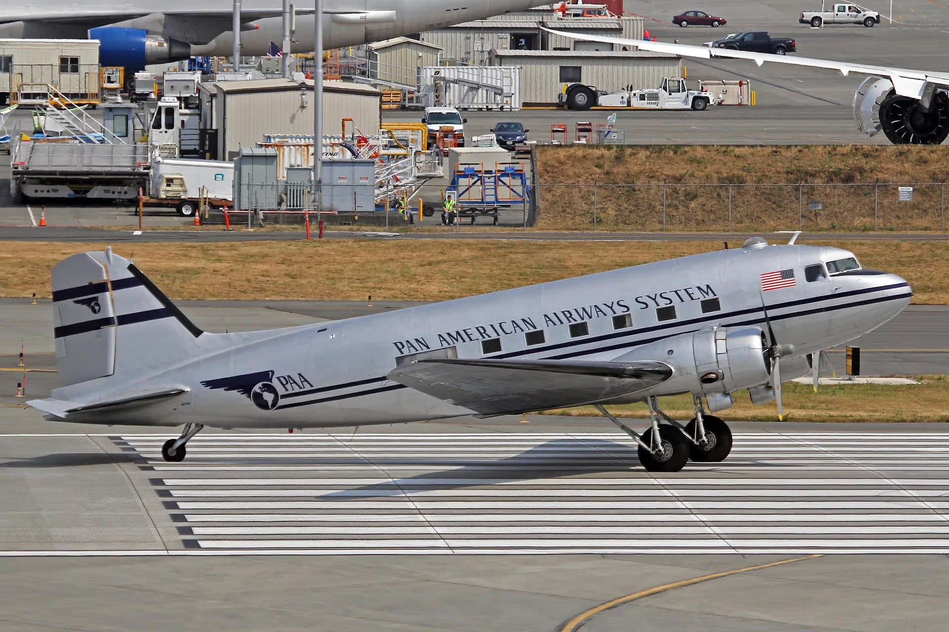 N877MG — Douglas
