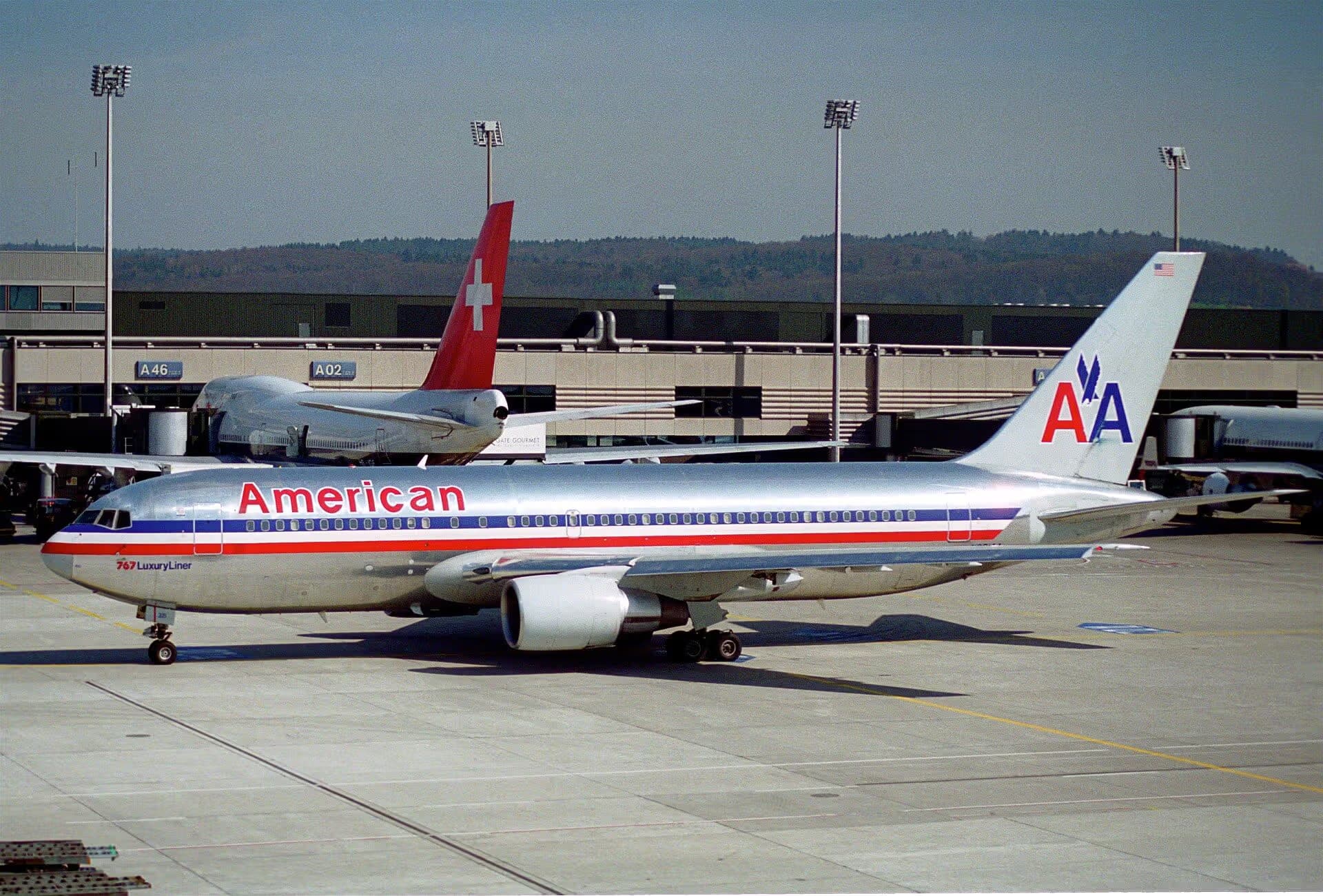 N321AA — Boeing