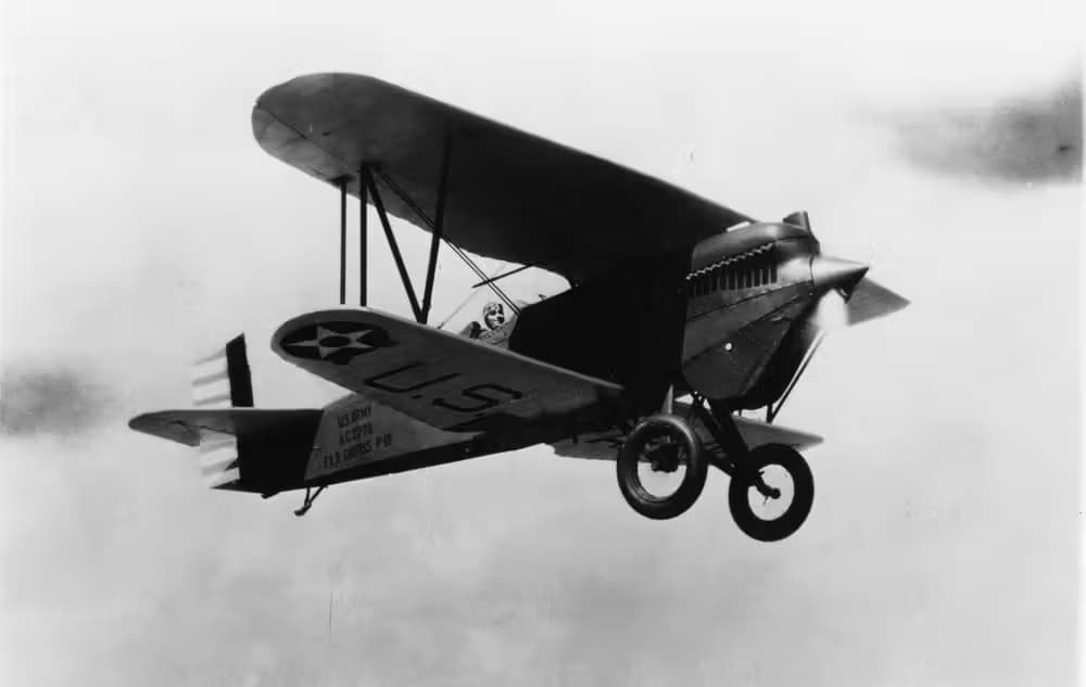 Unidentified — Single-engine aircraft