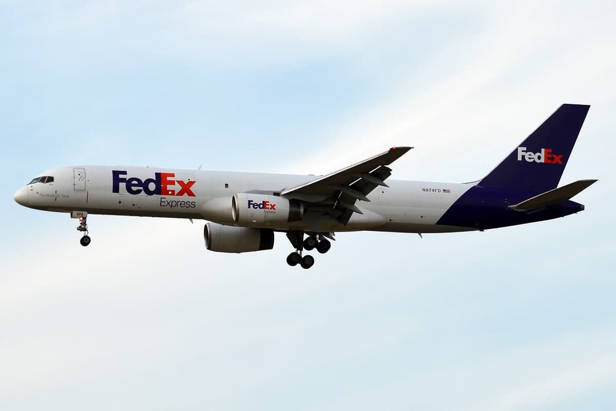N974FD — Twin-engine aircraft