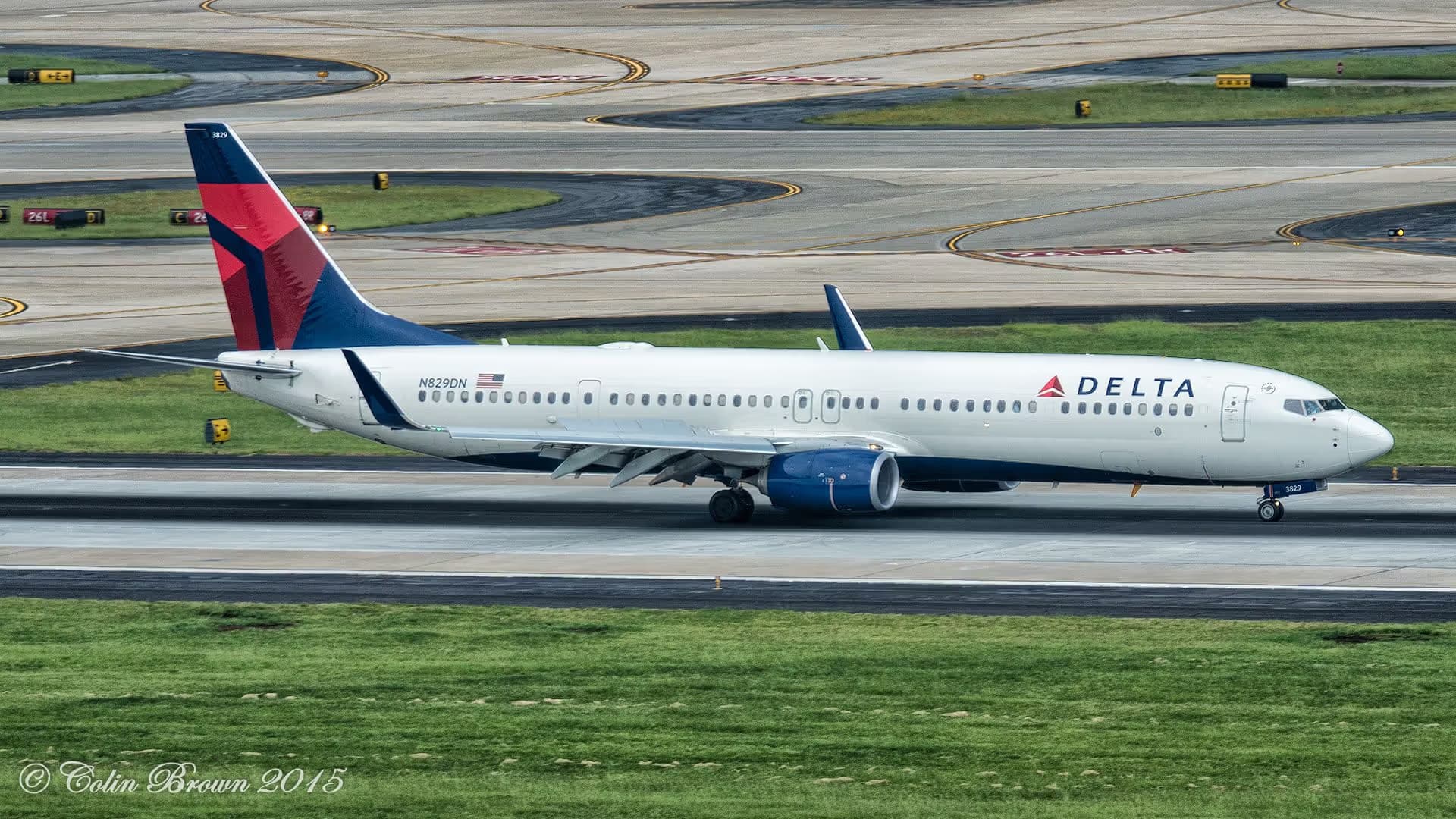 N829DN — Twin-engine aircraft
