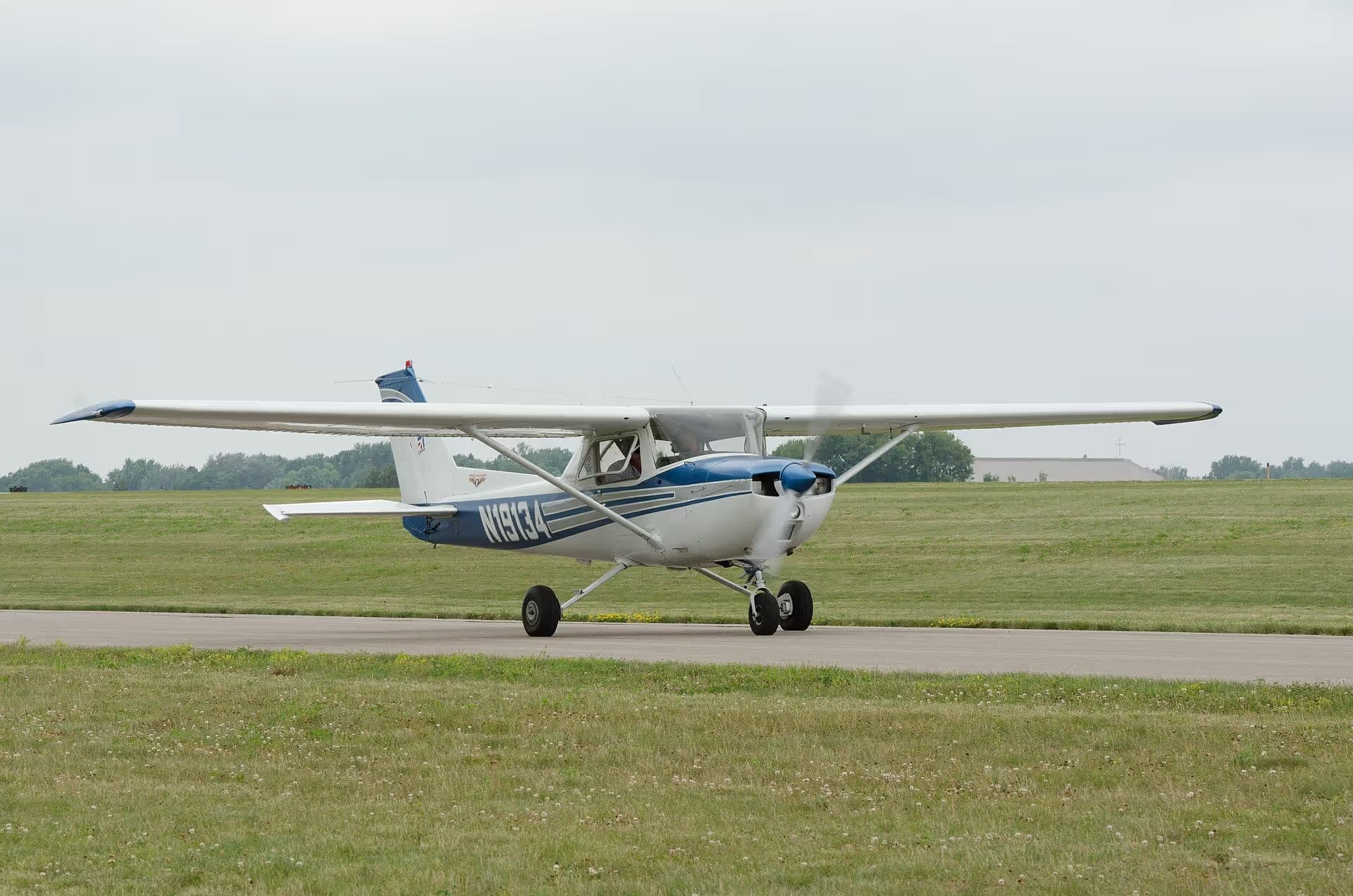 N19134 — Single-engine aircraft