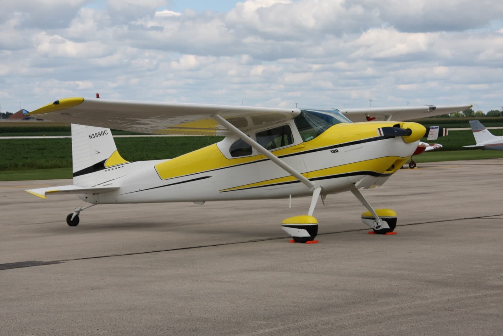N3890C — Cessna