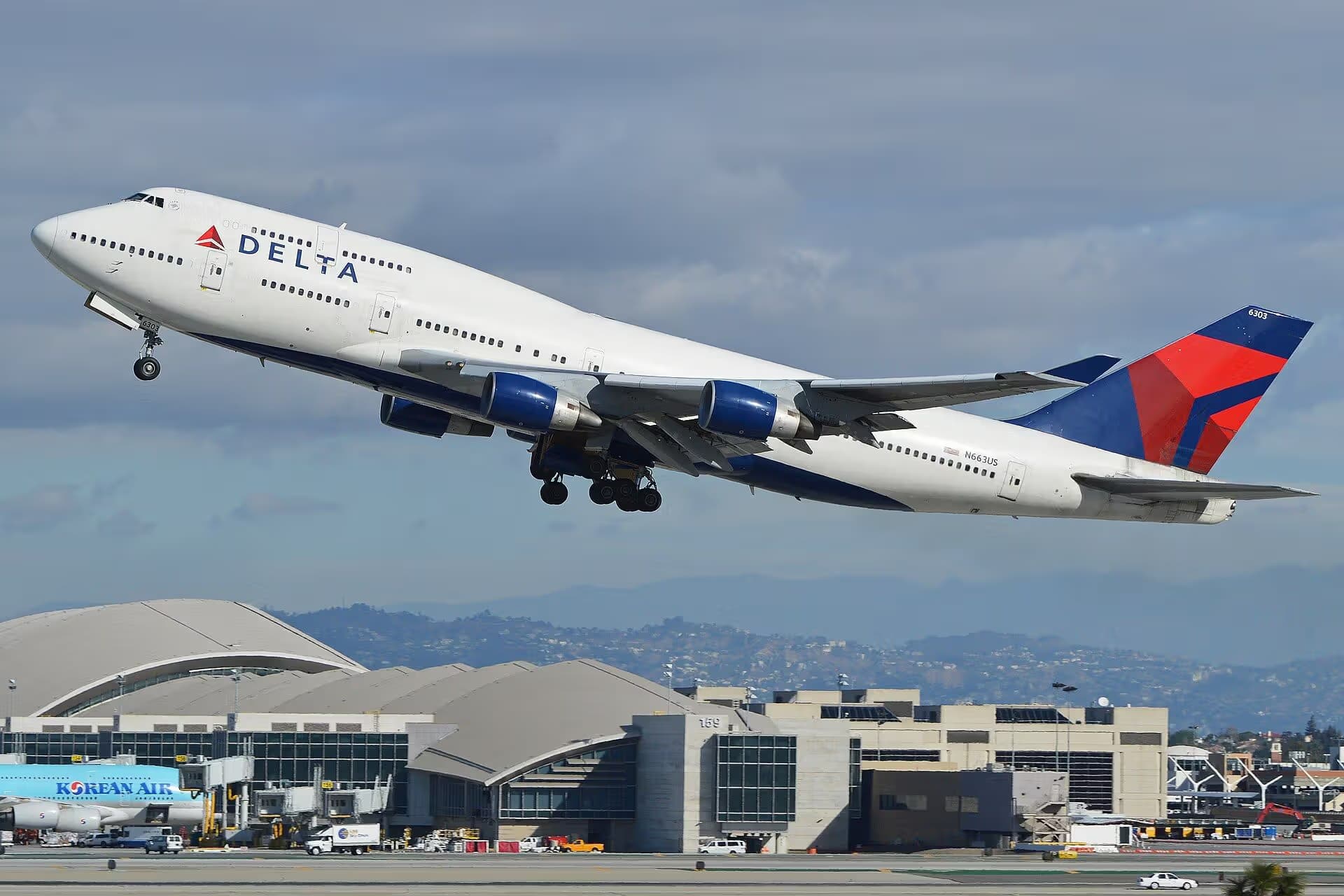 N663US — Boeing