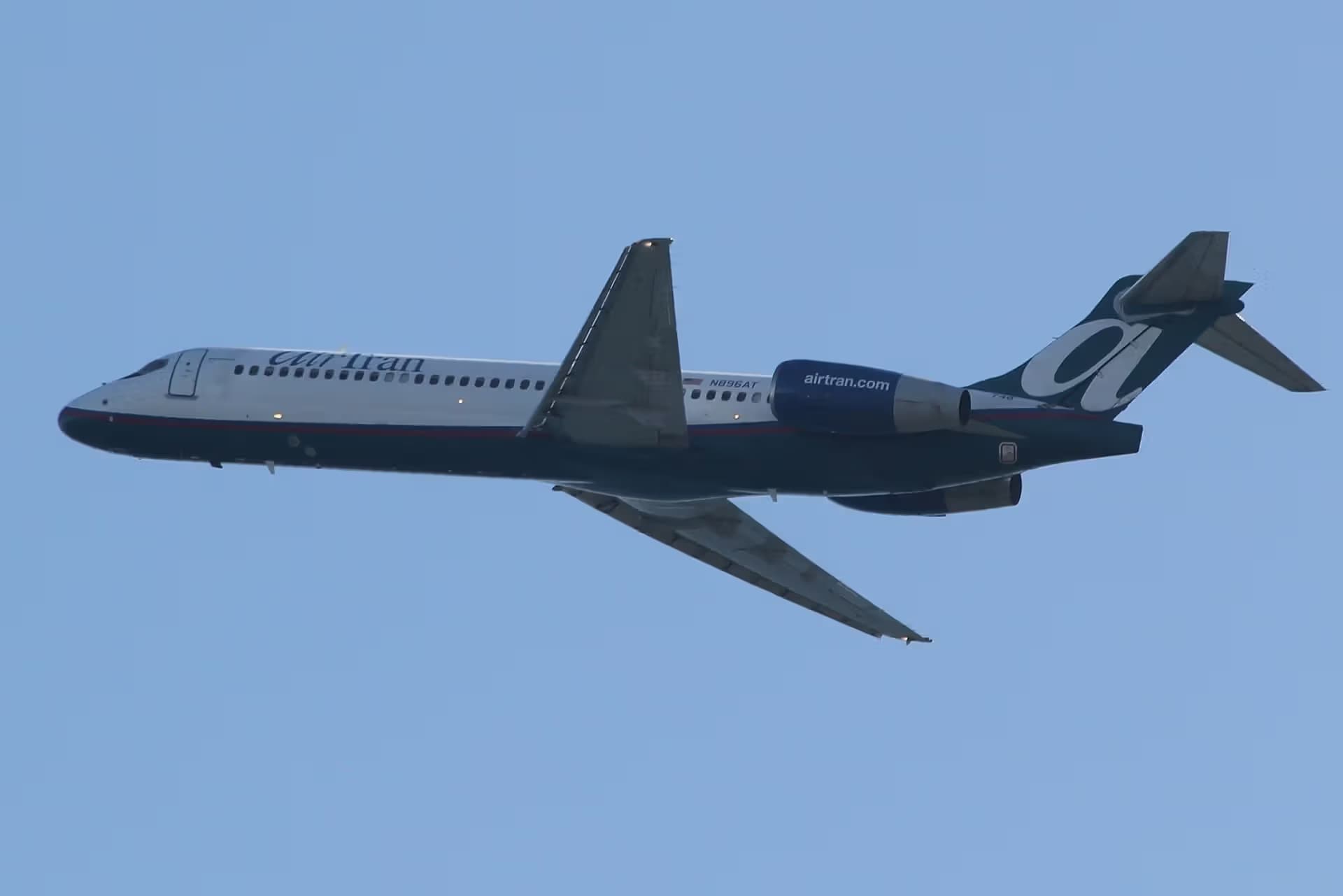 N986AT — Boeing