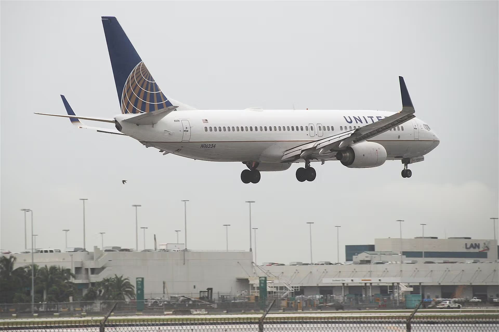 N16234 — Boeing