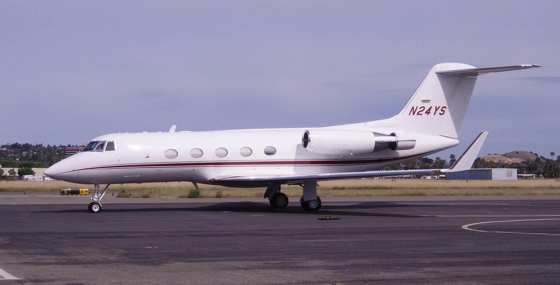 N24YS — Gulfstream