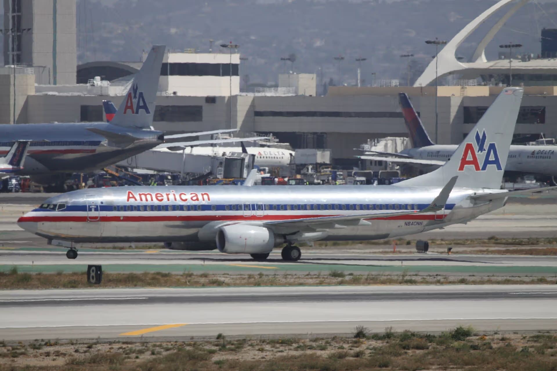 N840NN — Twin-engine aircraft