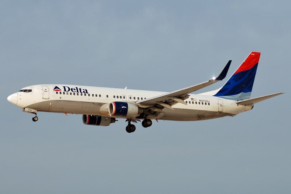 N3732J — Boeing