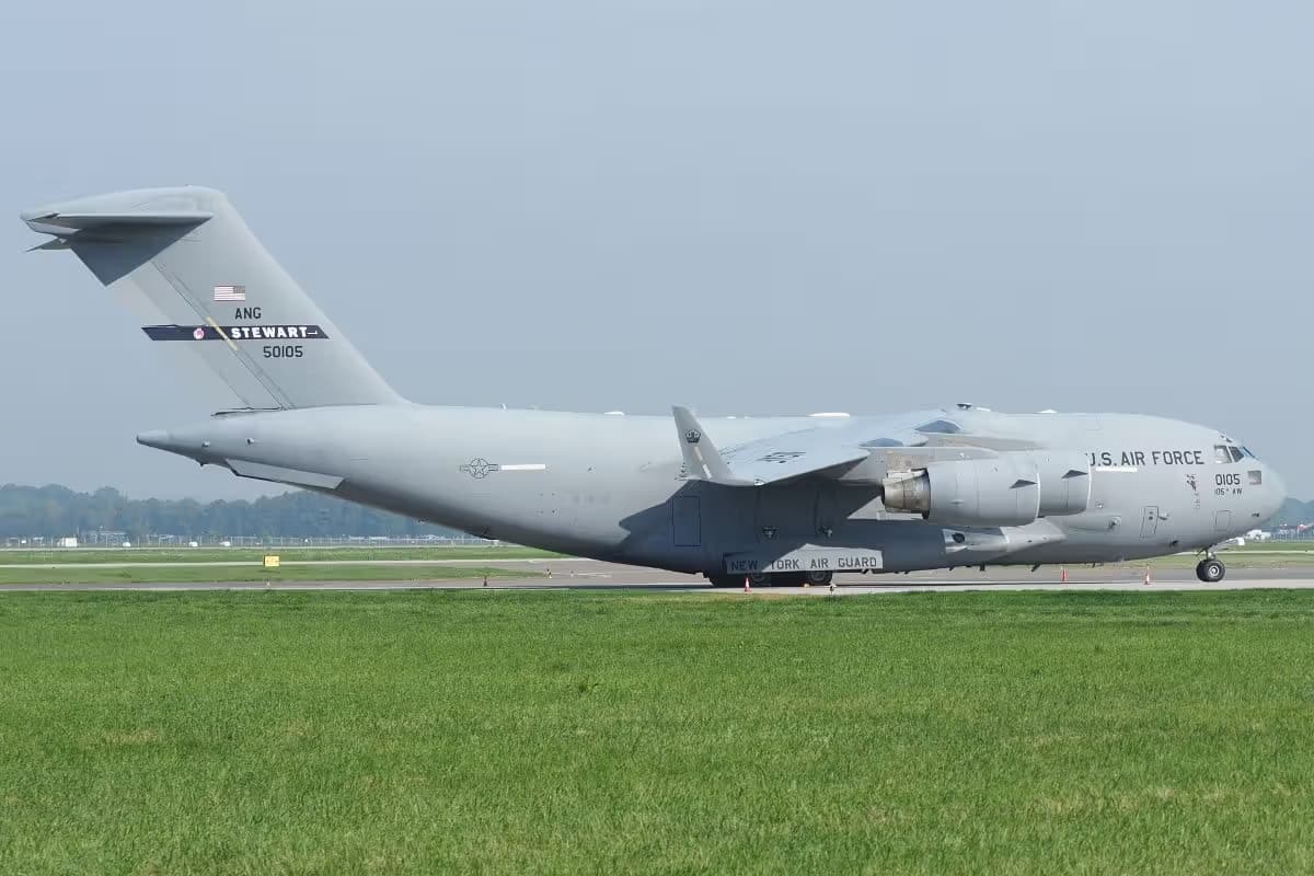Unidentified — Boeing