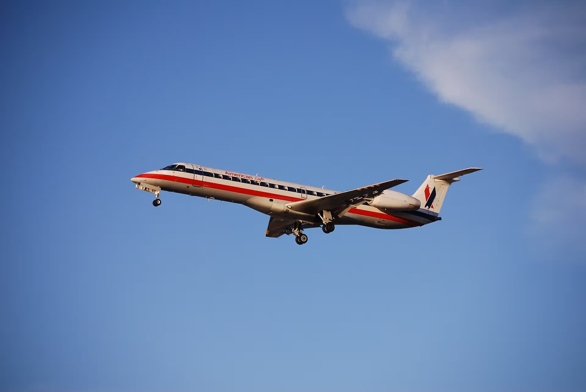 N833AE — Aircraft