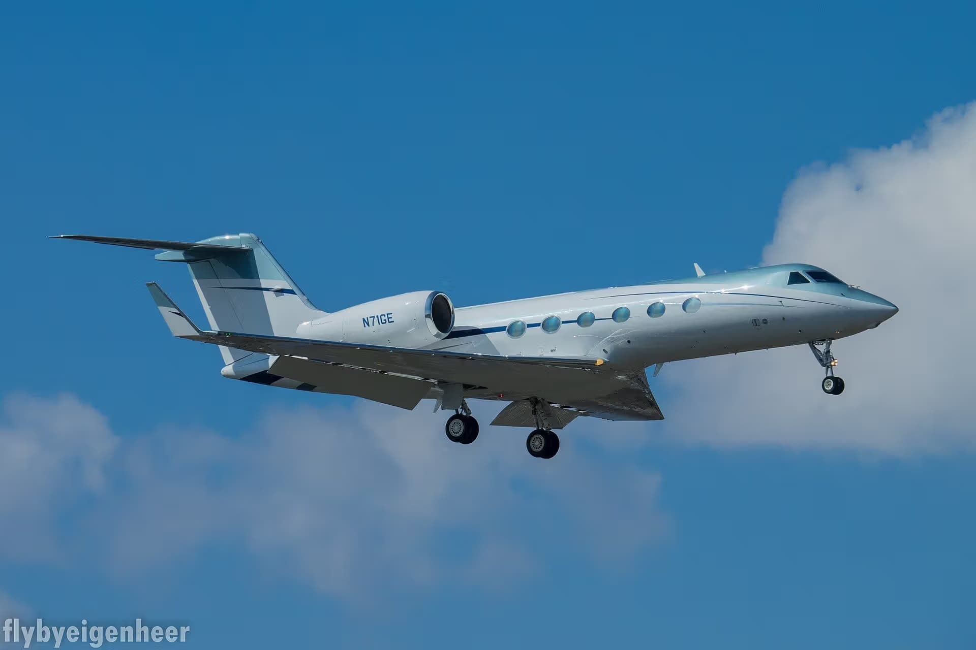 N71GE — Business jet