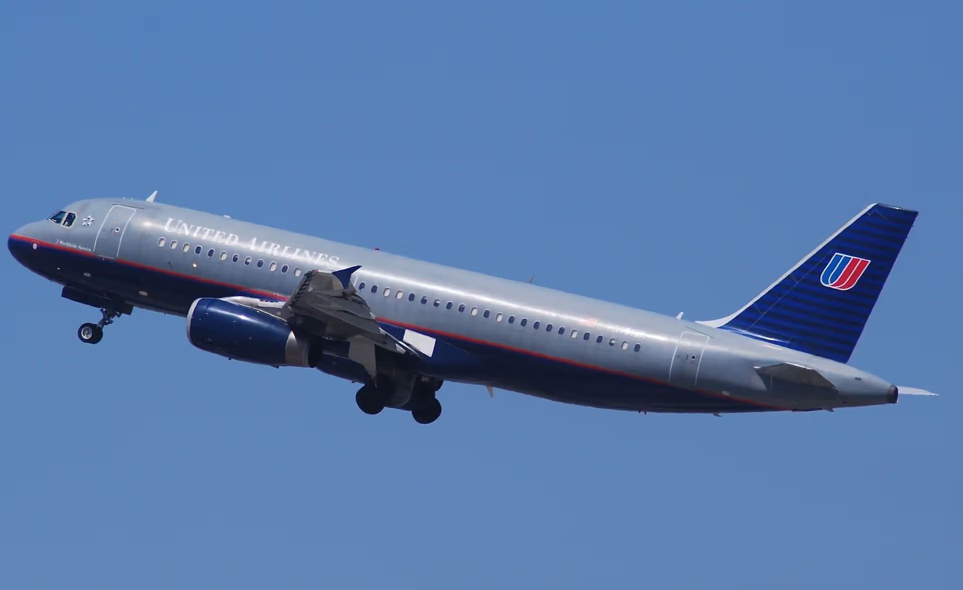 N401UA — Airbus