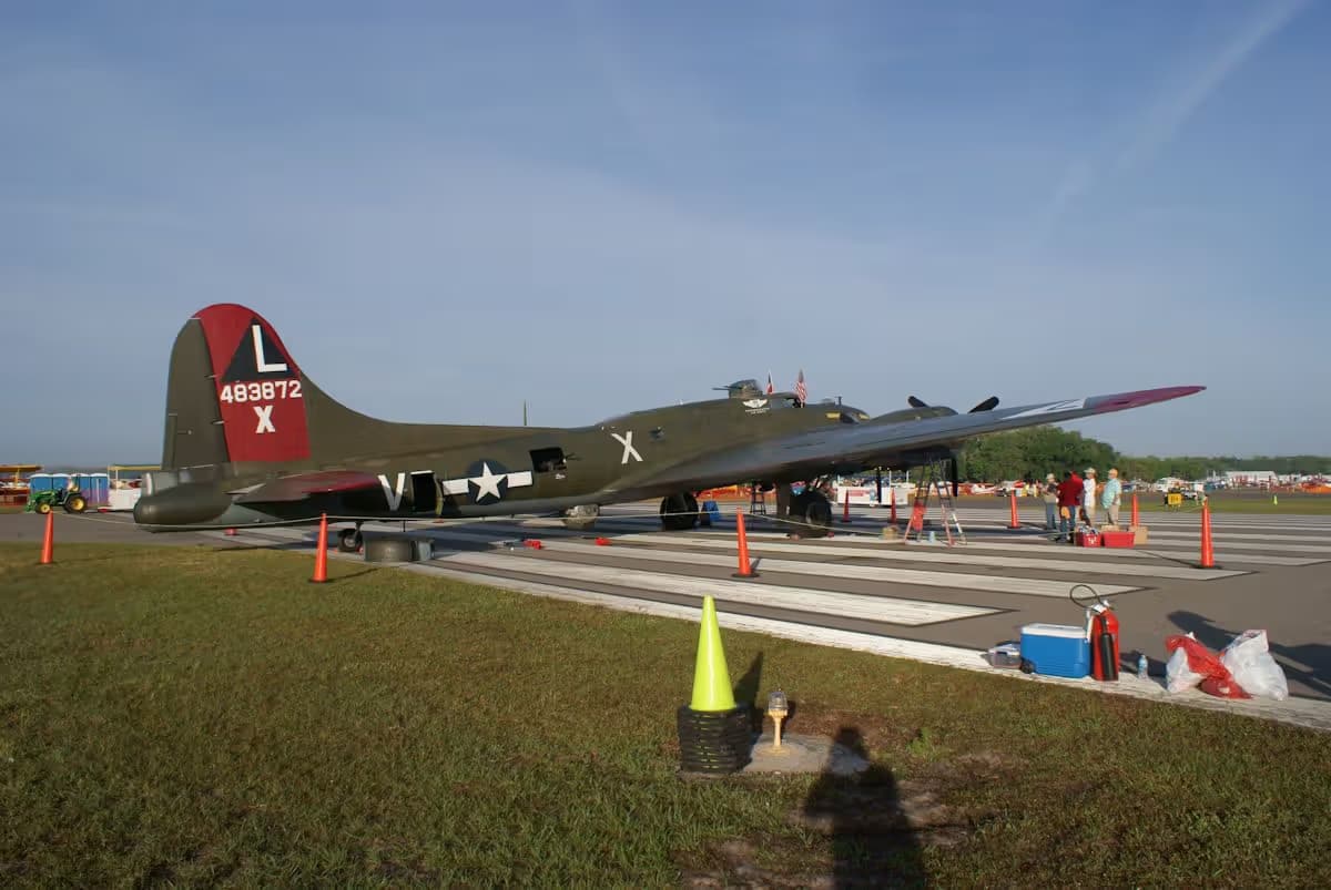 N7227C — Boeing