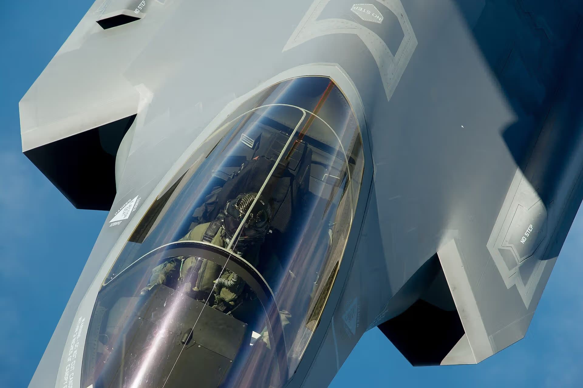 Unidentified — Lockheed