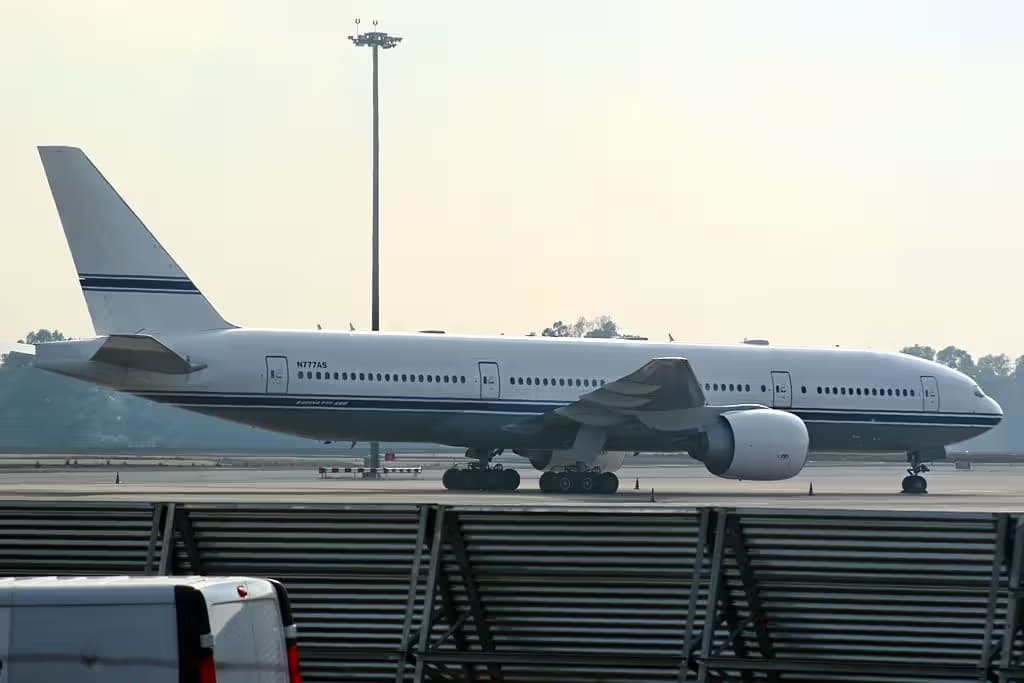 N777AS — Boeing