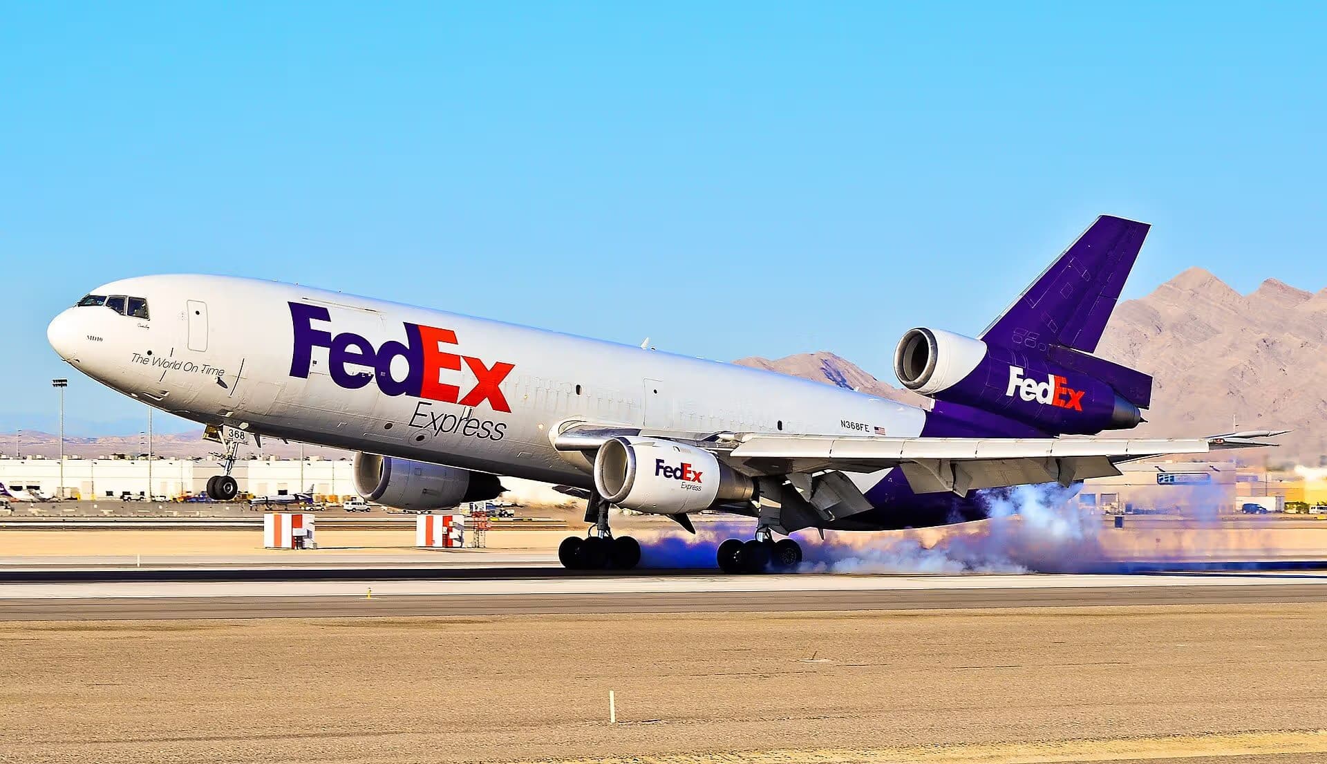 N368FE — Douglas