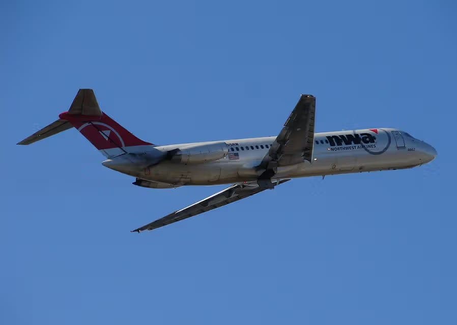 N915RW — Aircraft