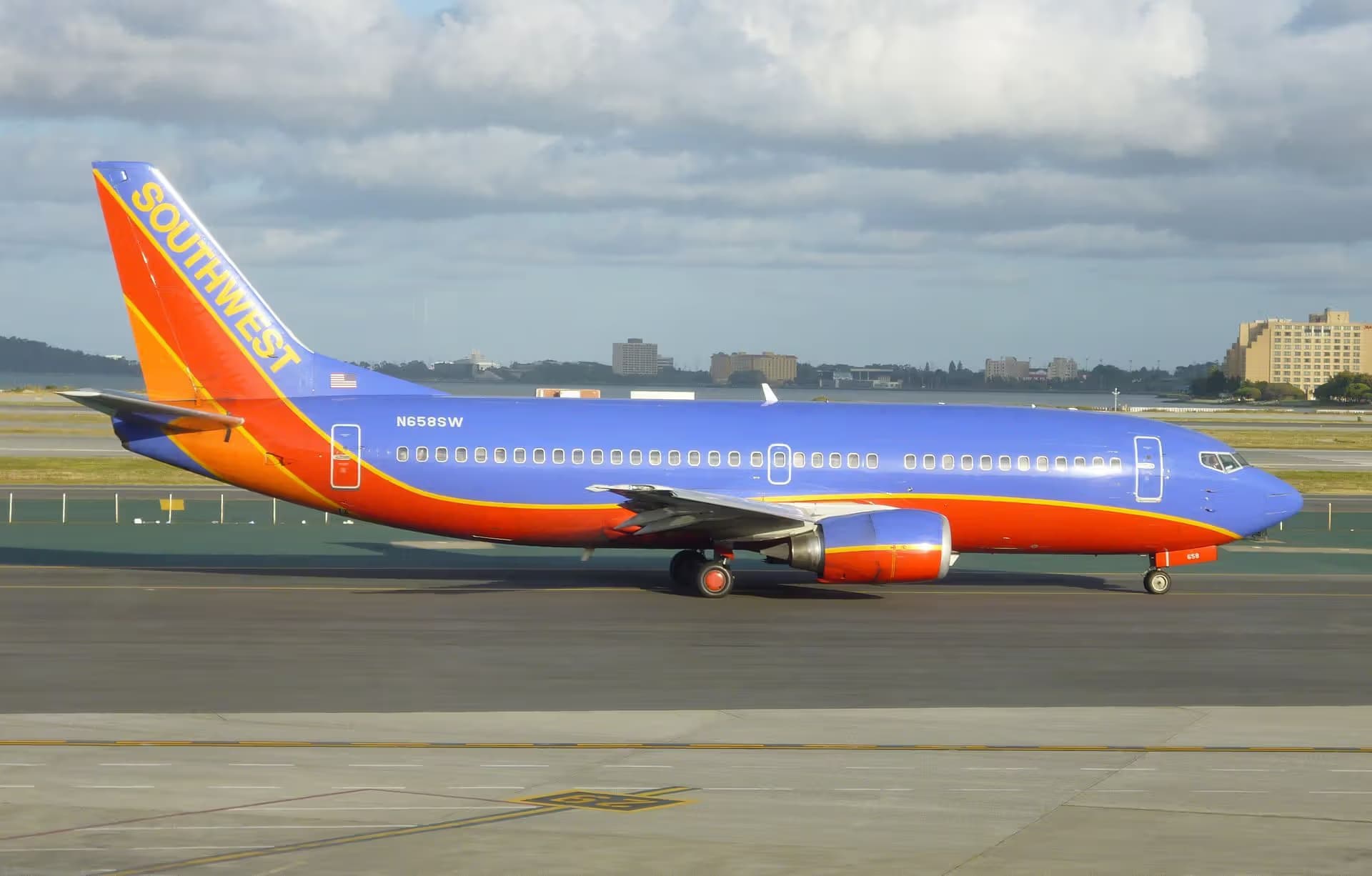 N658SW — Boeing