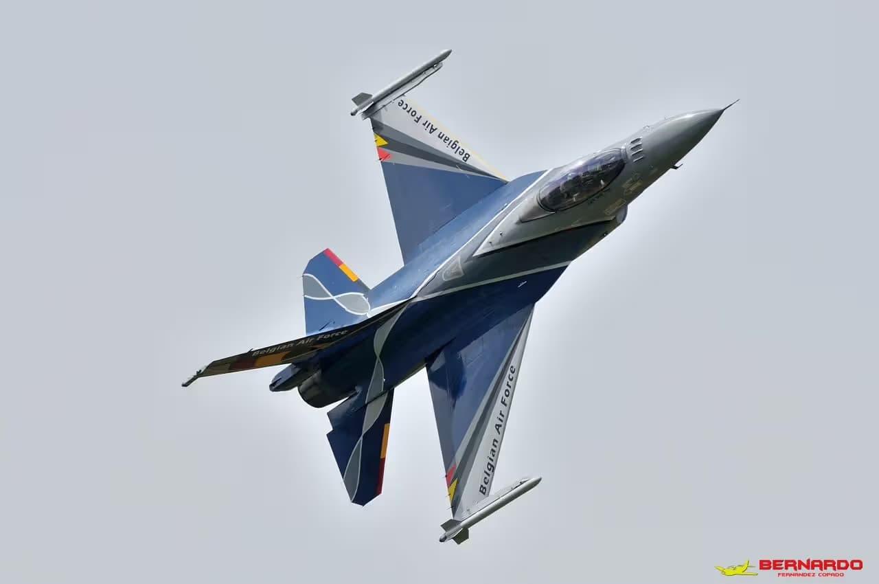 Unidentified — Aircraft