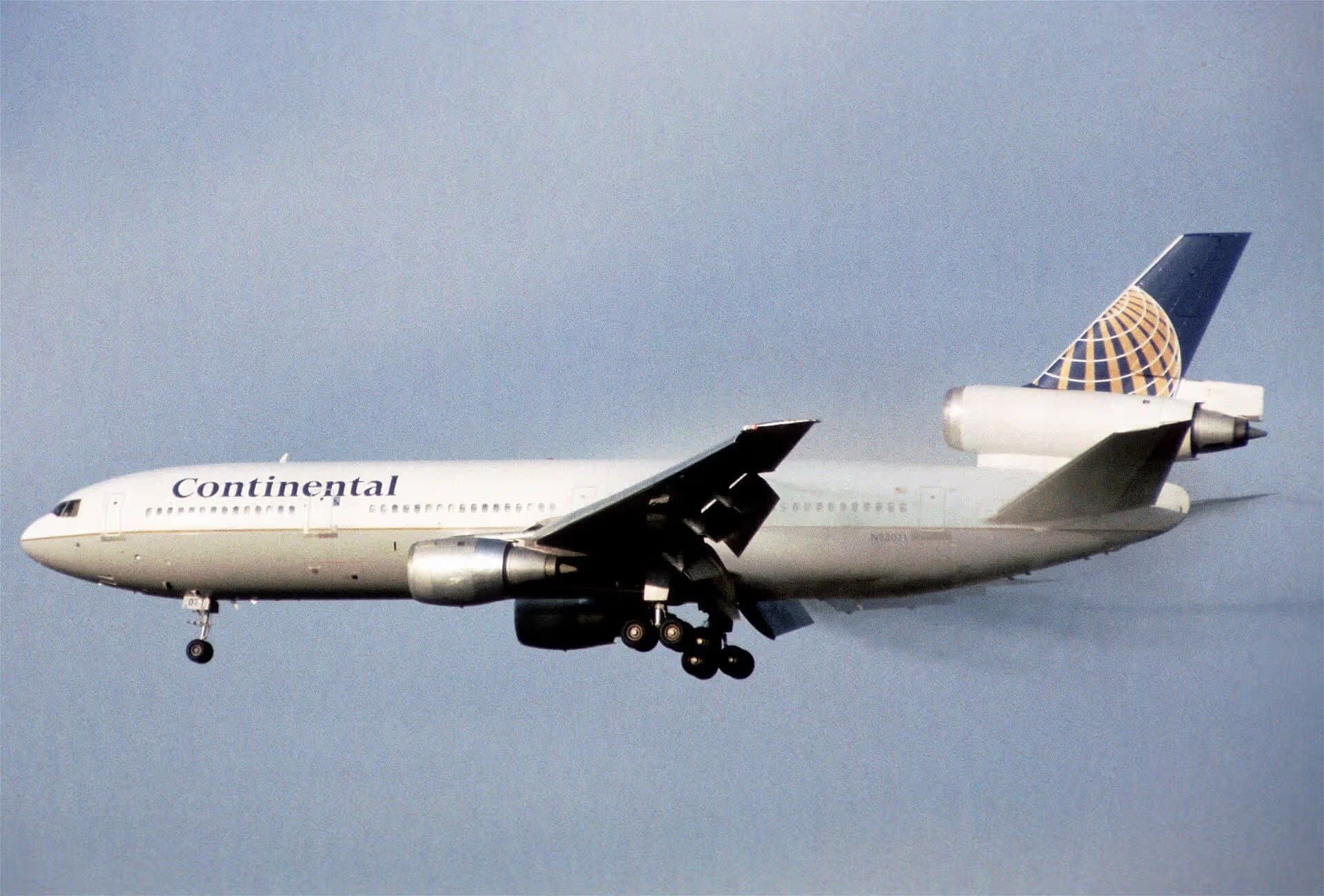 N83071 — Douglas