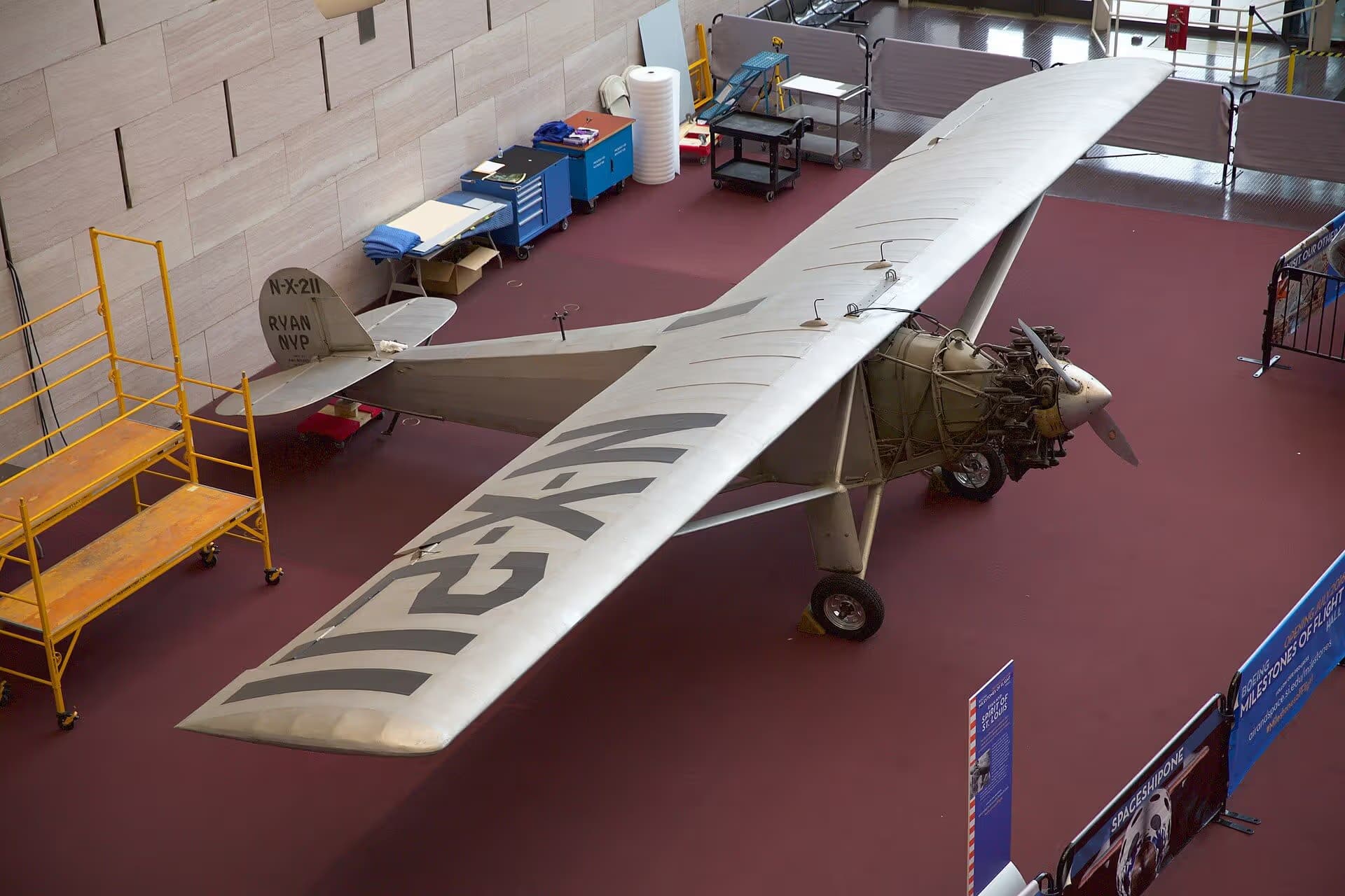 Unidentified — Single-engine aircraft