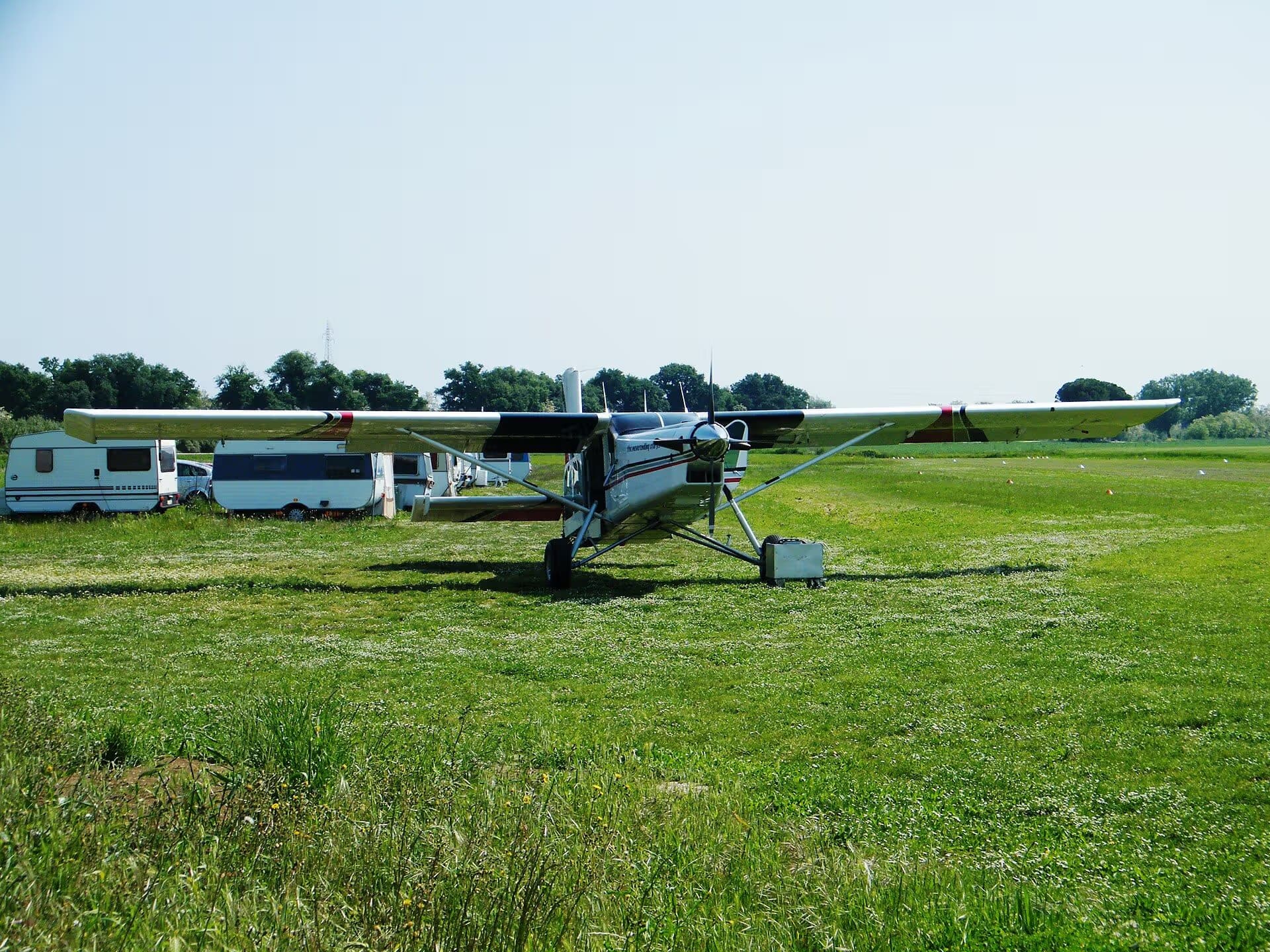 N699SA — Pilatus