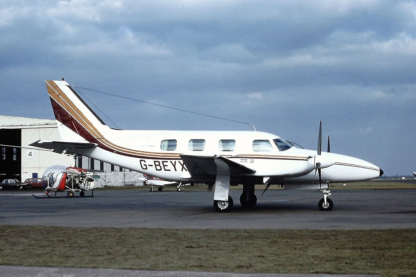 G-BEYX — Twin-engine aircraft