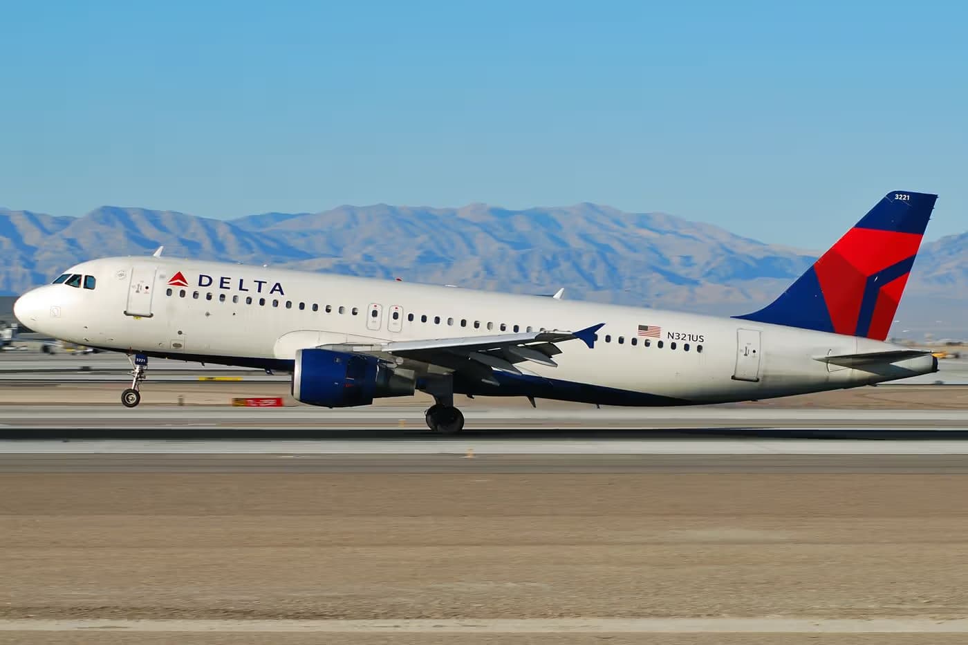 N321US — Airbus
