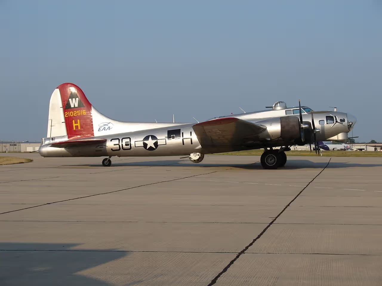 Unidentified — Twin-engine aircraft