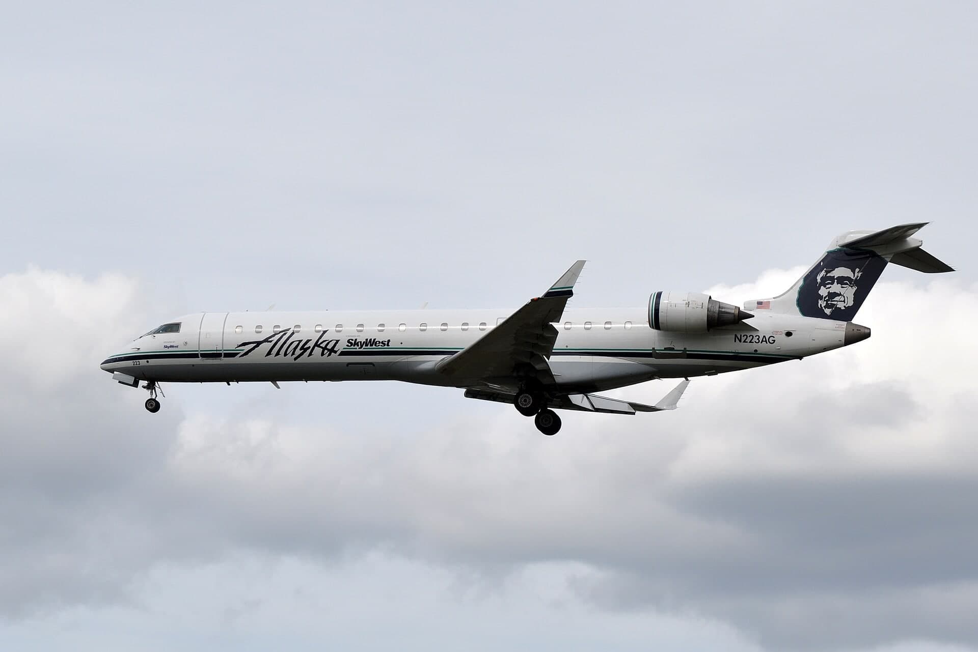 N223AG — Bombardier