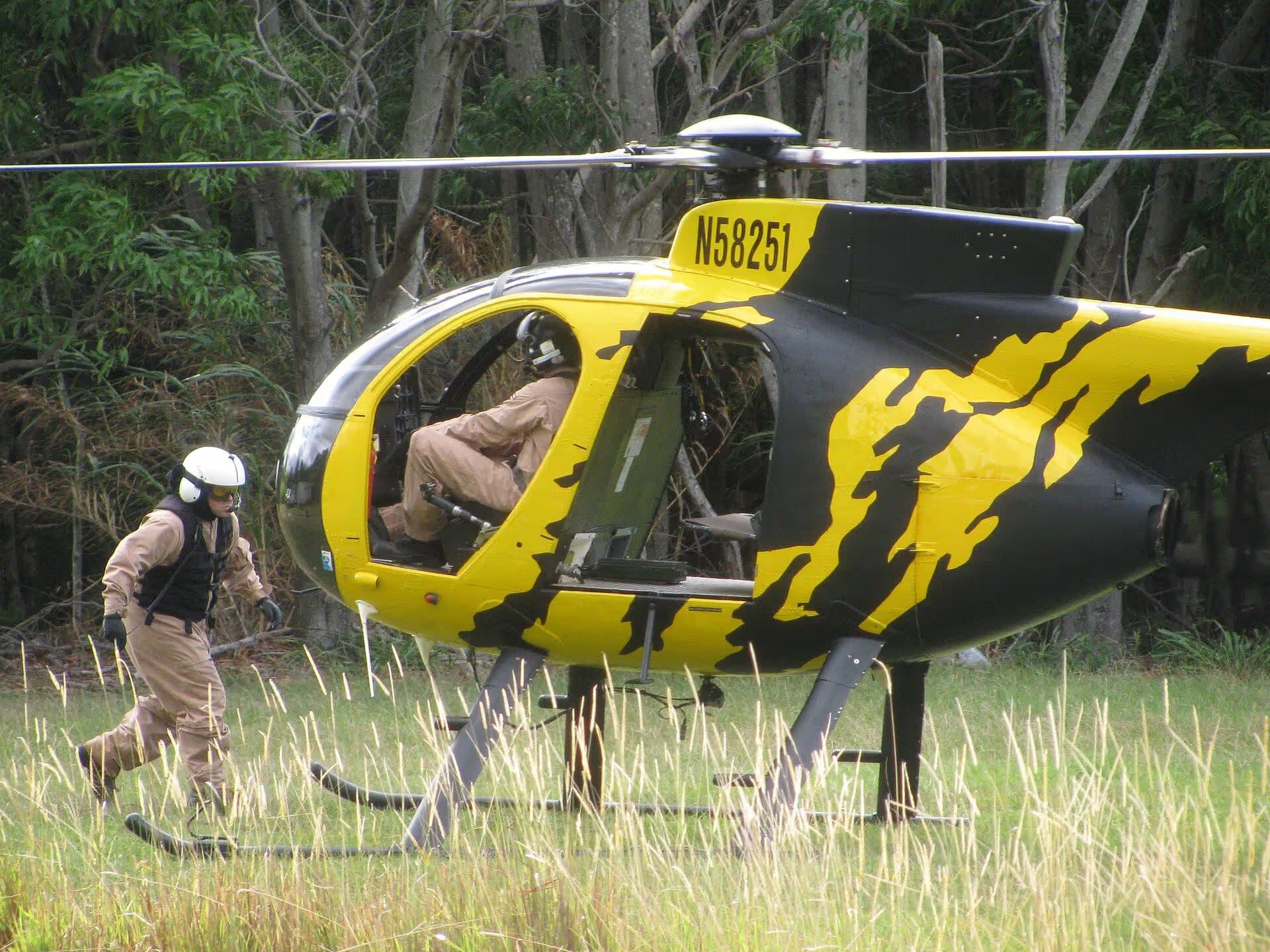 N58251 — Helicopter