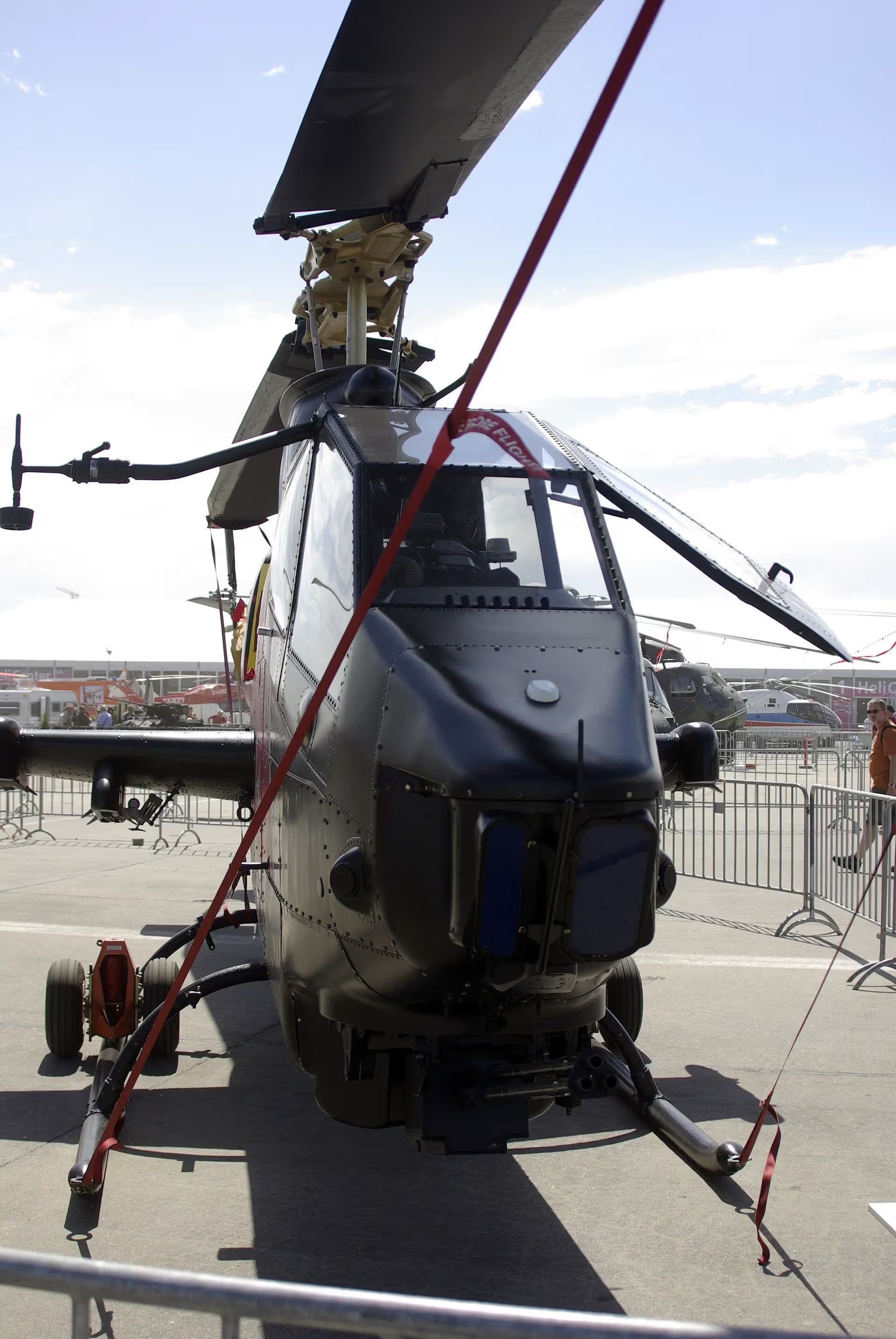N11FX — Helicopter