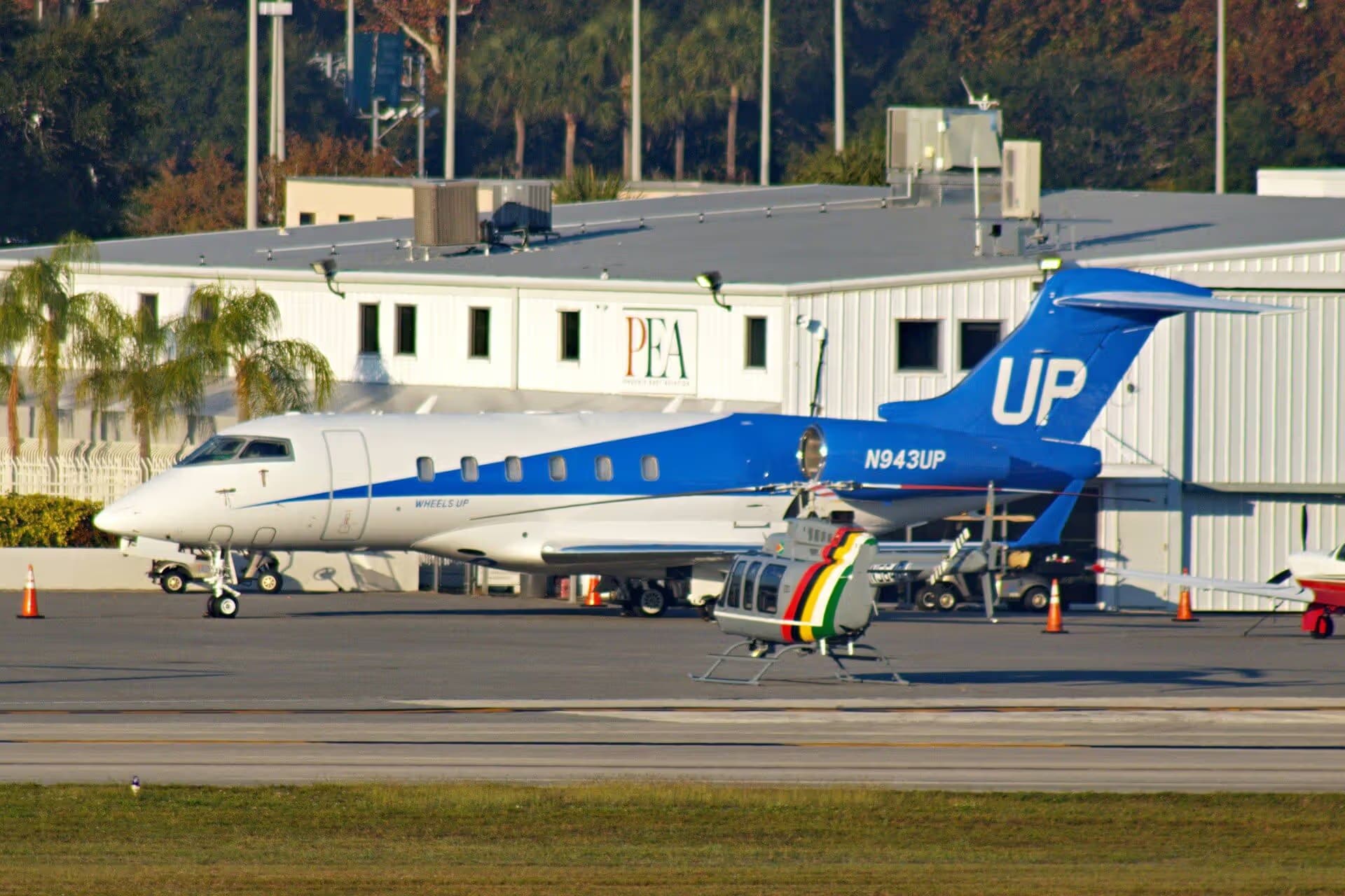 N943UP — Bombardier