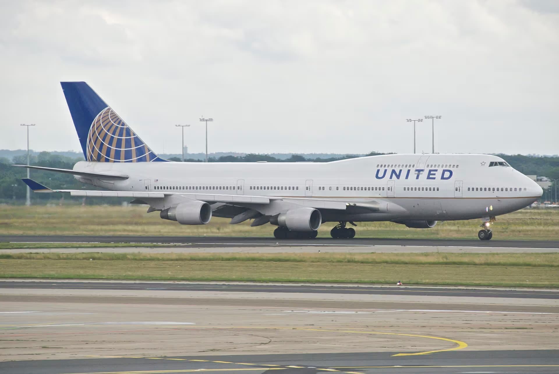 N197UA — Boeing