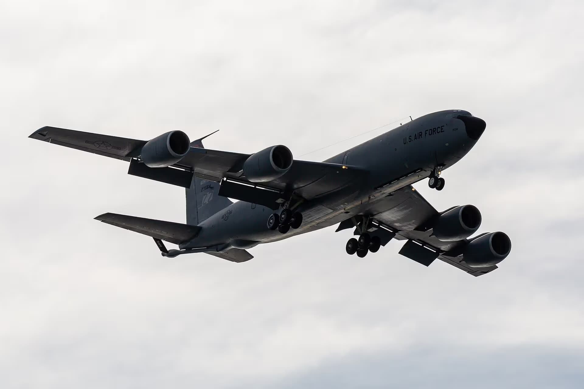 Unidentified — Boeing