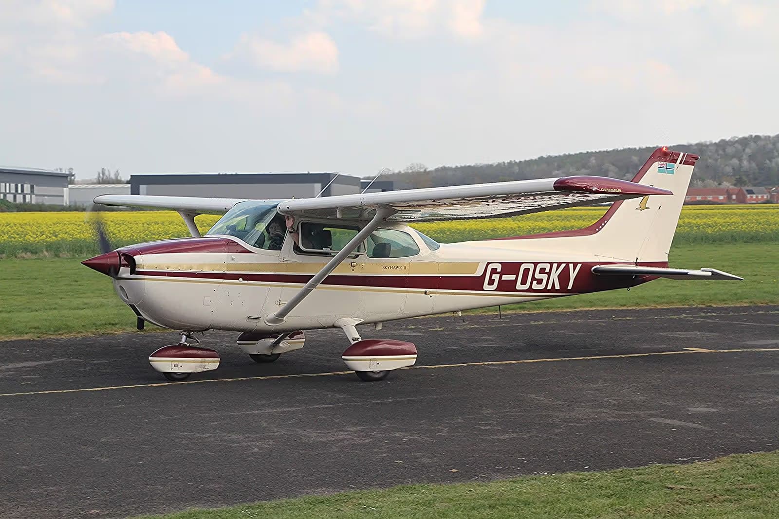 G-OSKY — Cessna