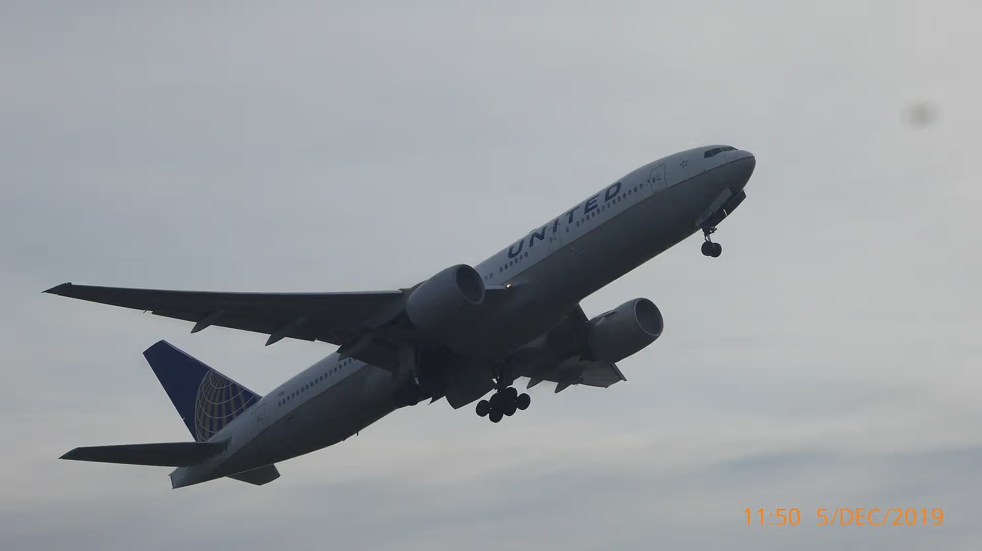 N217UA — Boeing