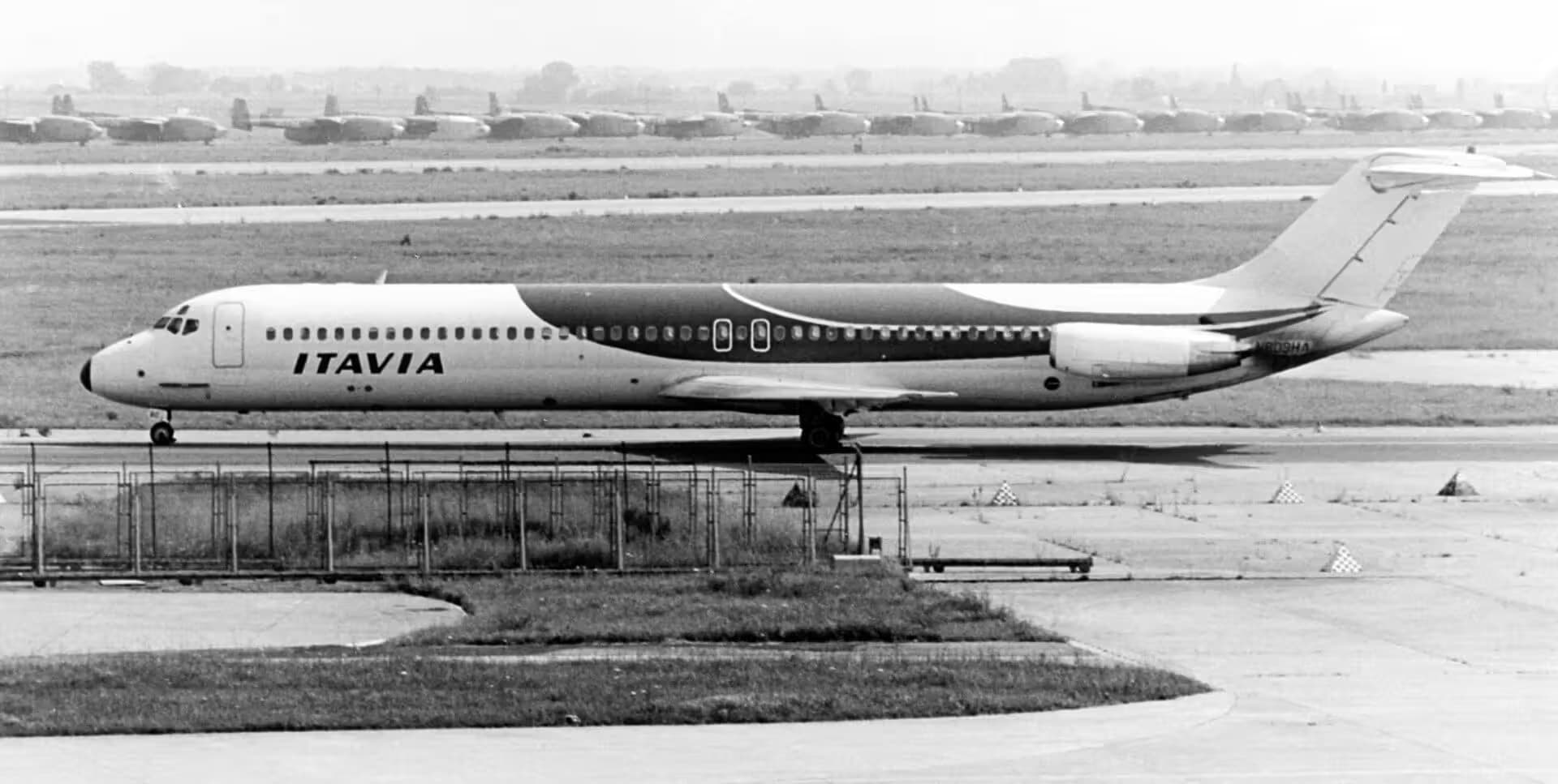 N809HA — Twin-engine aircraft