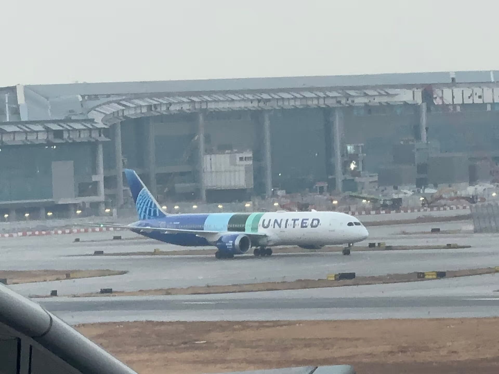 N24988 — Boeing at Hong Kong International Airport