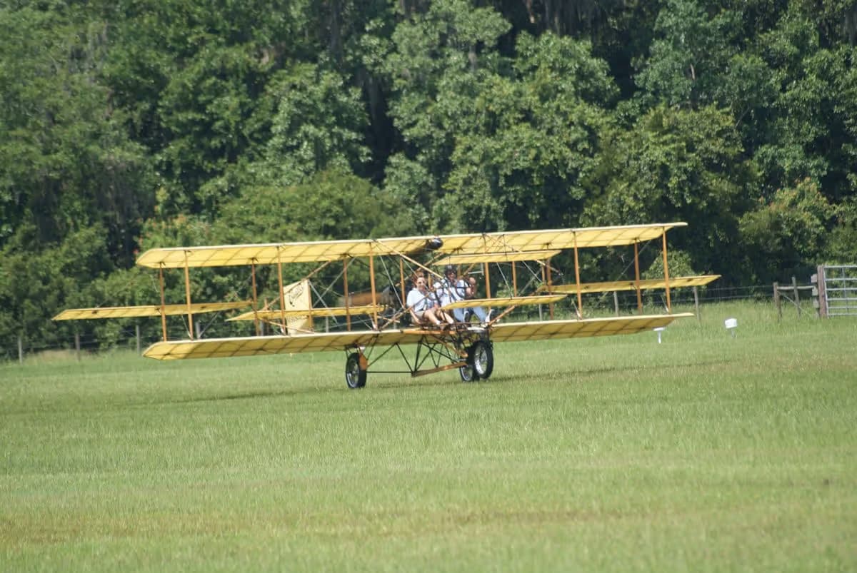 Unidentified — Aircraft