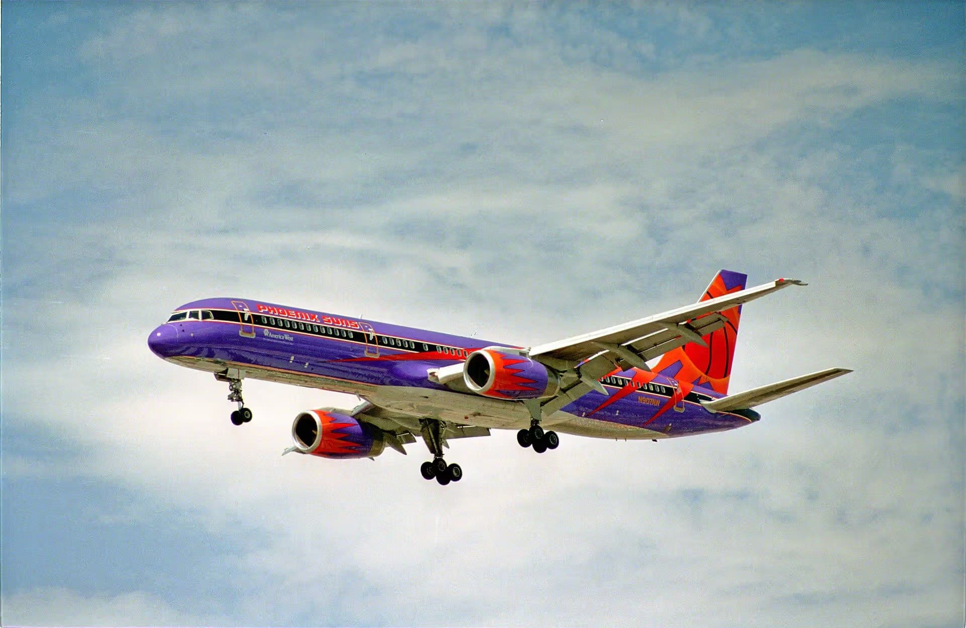 N907AW — Boeing