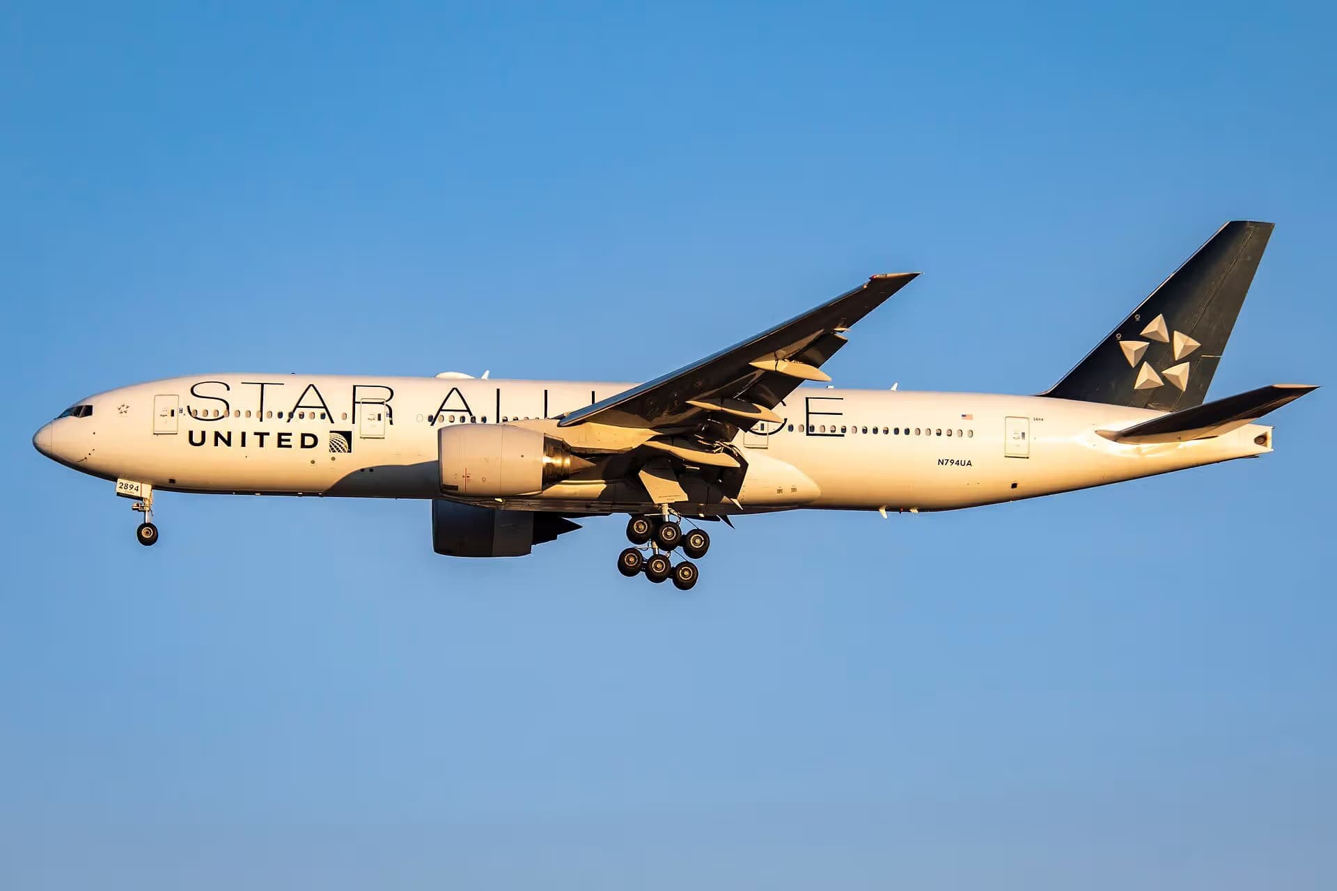 N794UA — Boeing