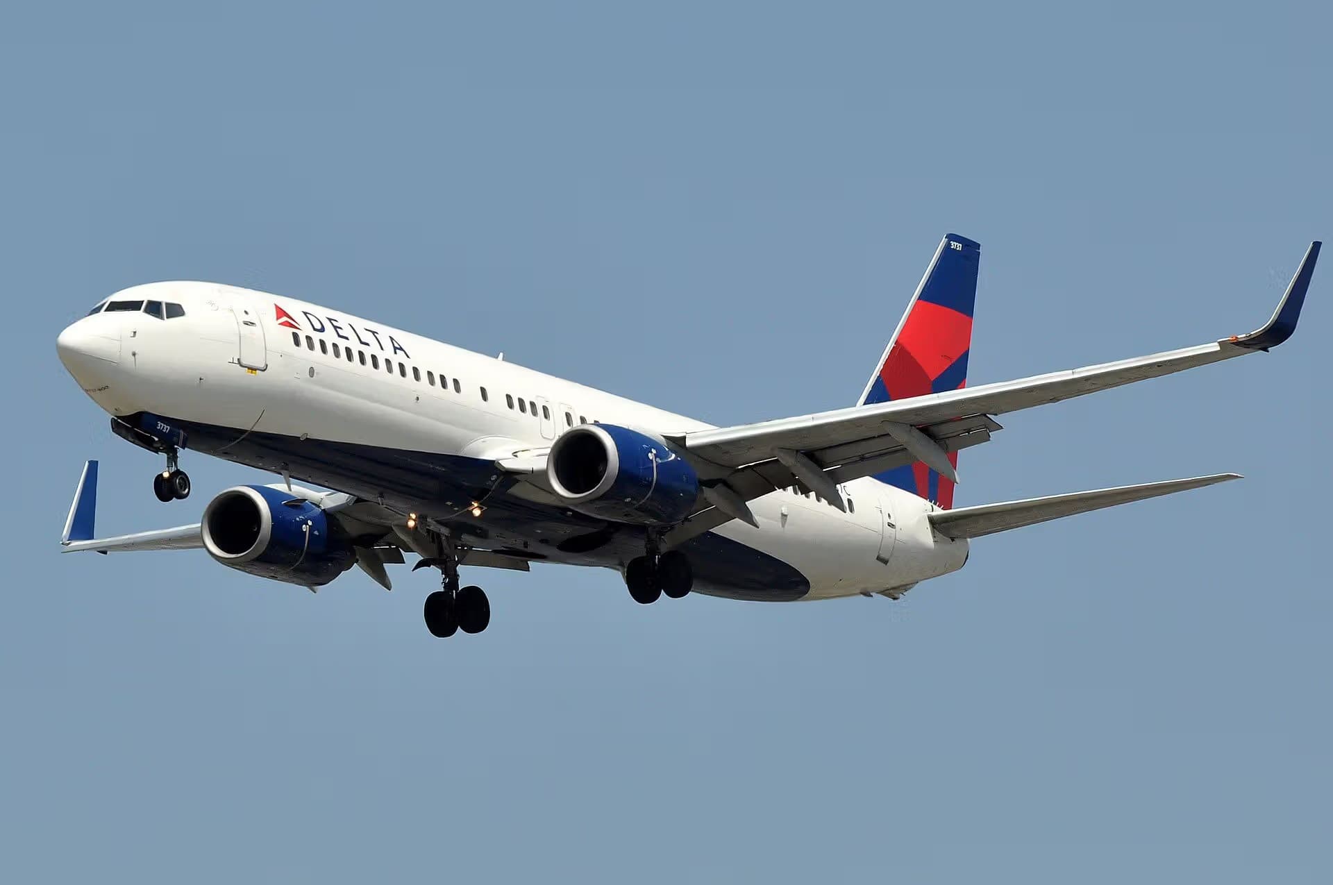 N3737C — Boeing