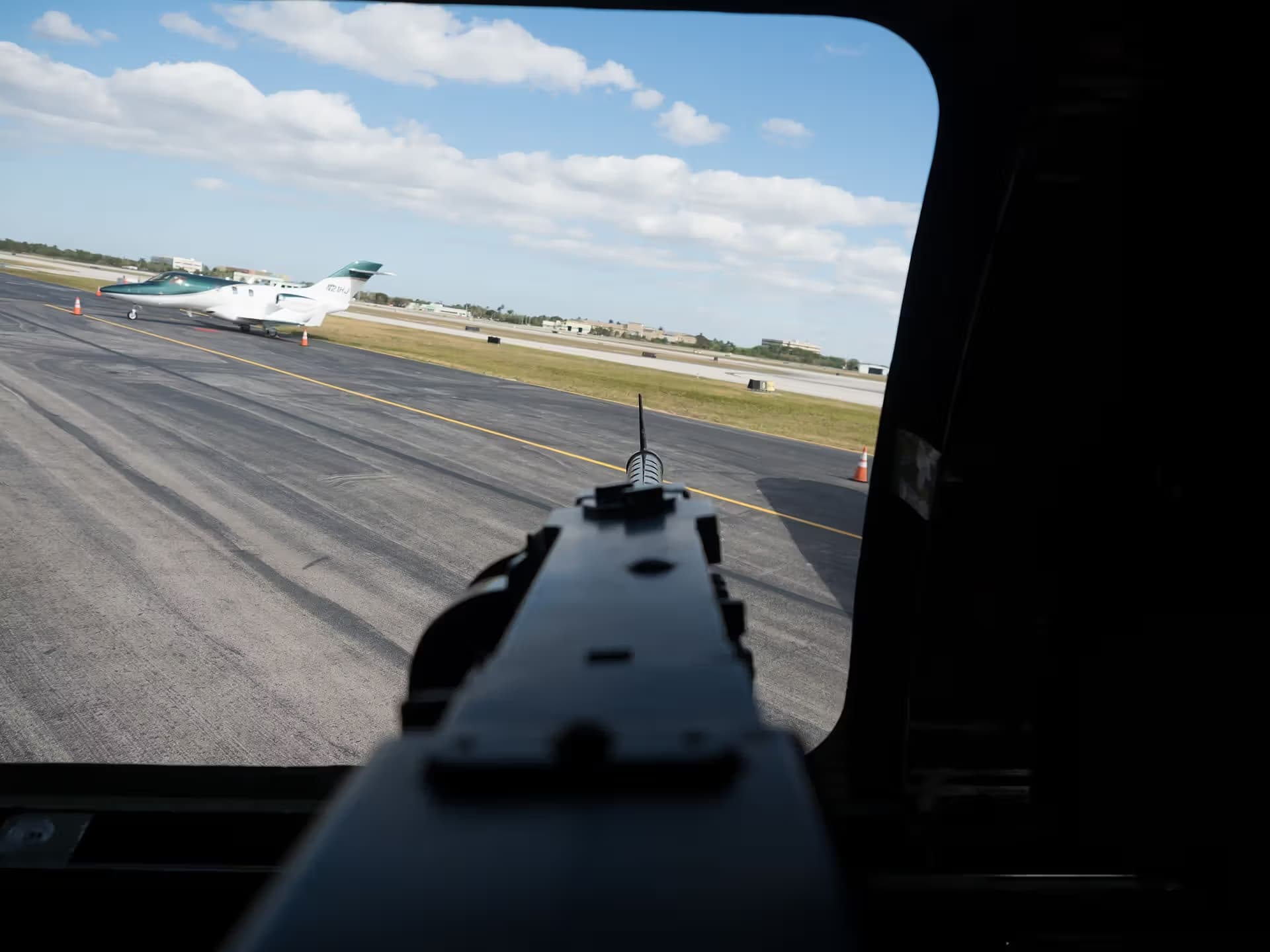 Unidentified — Business jet